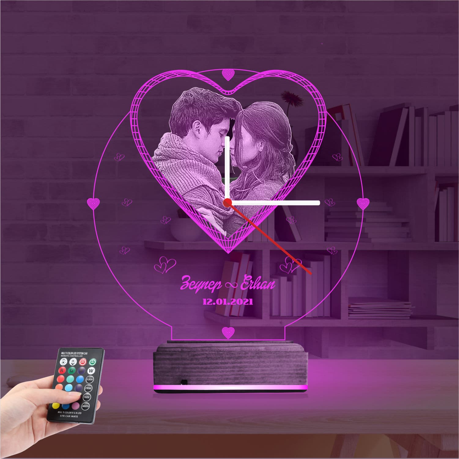 Fotoğrafınızla isimli kişiselleştirilmiş 3D lamba ve "Heart" saati